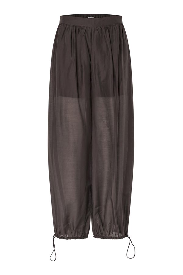 SECOND FEMALE BUKSER, HIDIE TROUSERS, CHOCOLATE TORT