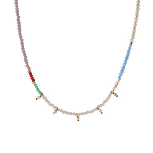 STINE A HALSKÆDE, HEAVENLY PEARL DREAM NECKLACE WITH FIVE PENDANTS GOLD, CORAL & COOL MINT